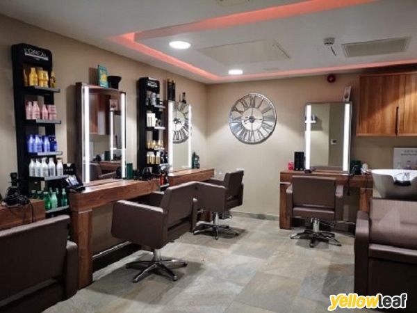 H&Co Hair Salon at finlake